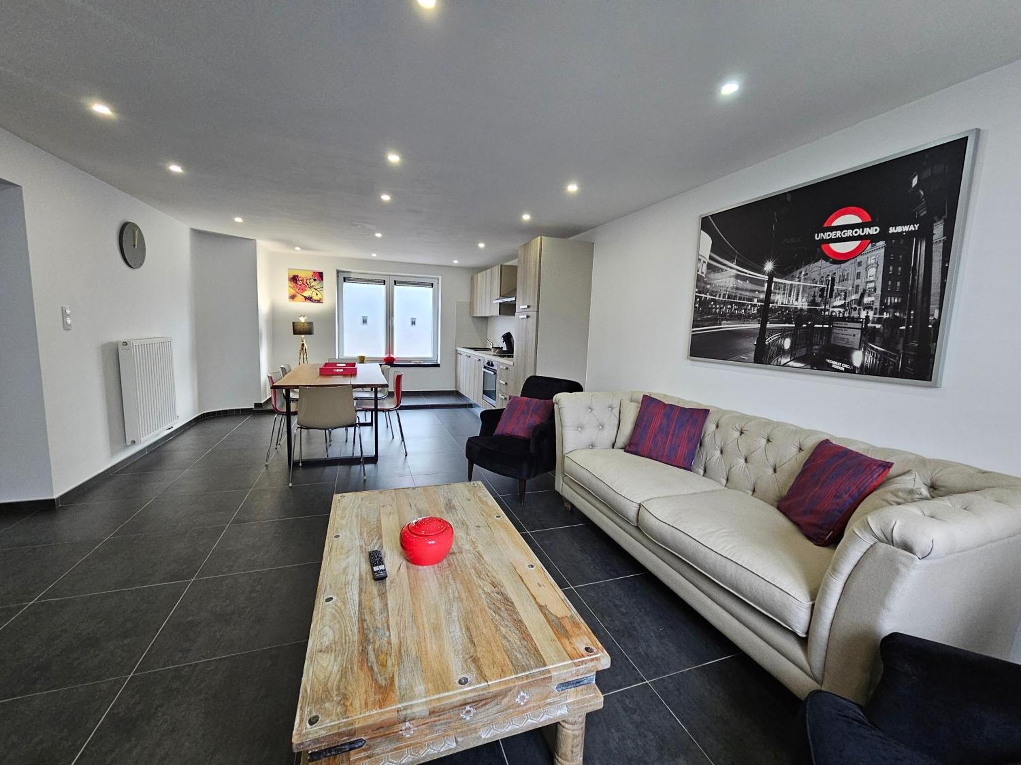 Appart'Hotel Trazegnies Courcelles エクステリア 写真