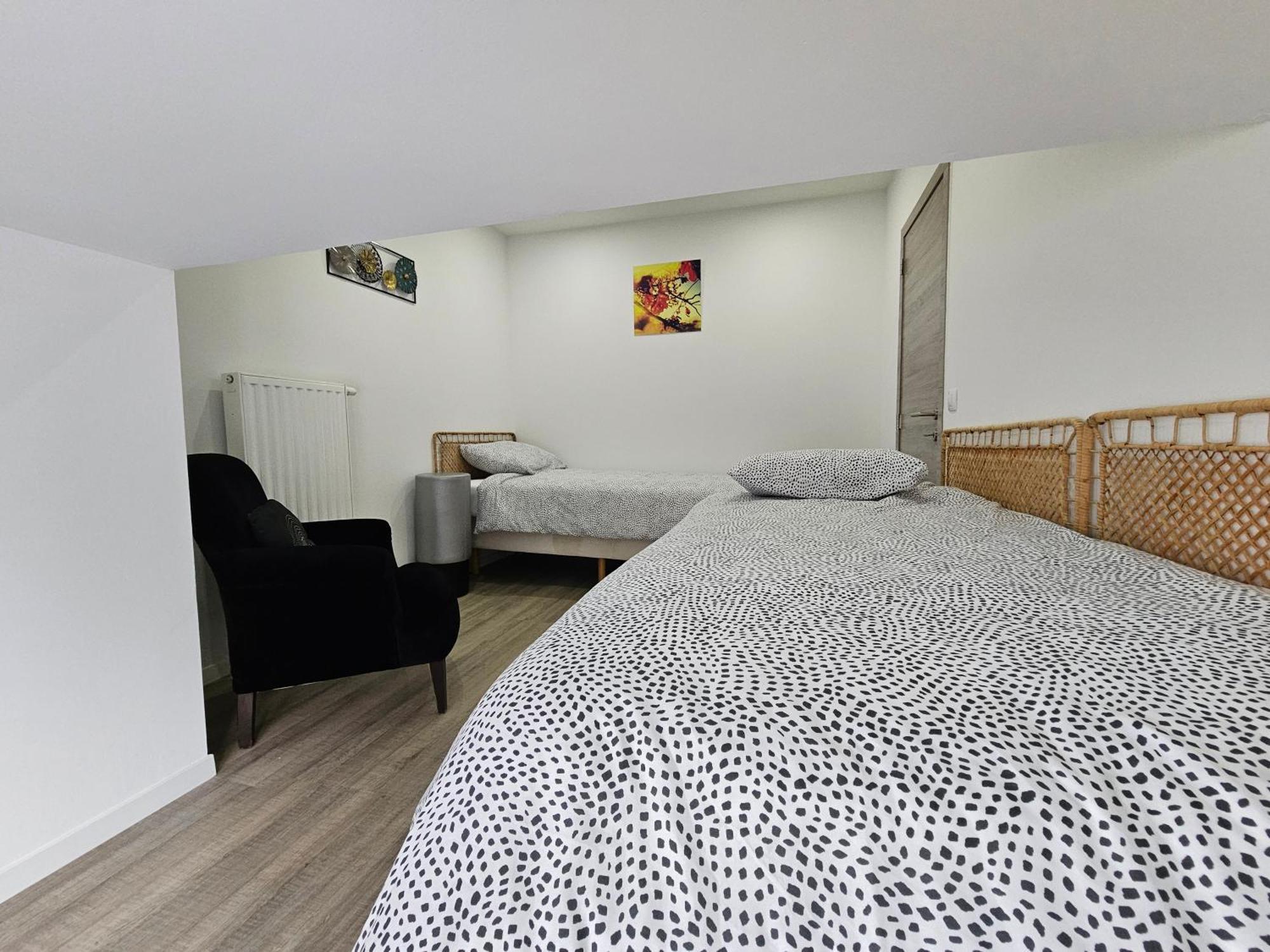 Appart'Hotel Trazegnies Courcelles エクステリア 写真